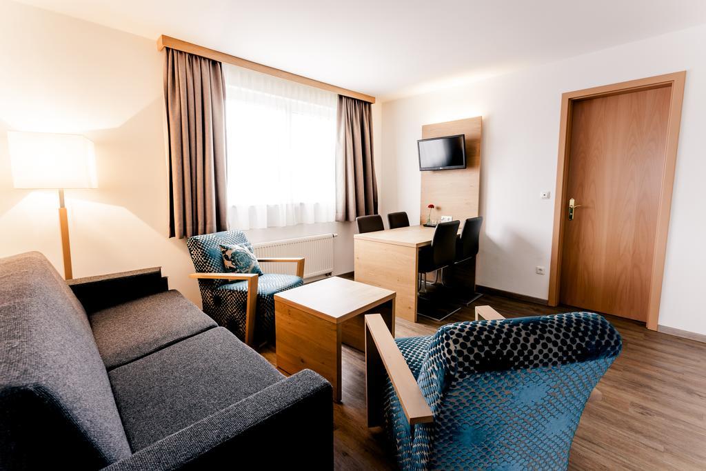 Meyers Hotel Isenbuettel Bilik gambar