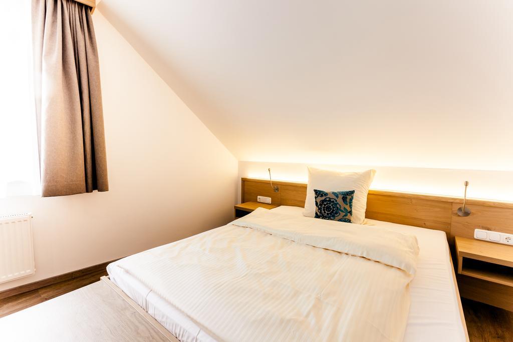 Meyers Hotel Isenbuettel Bilik gambar