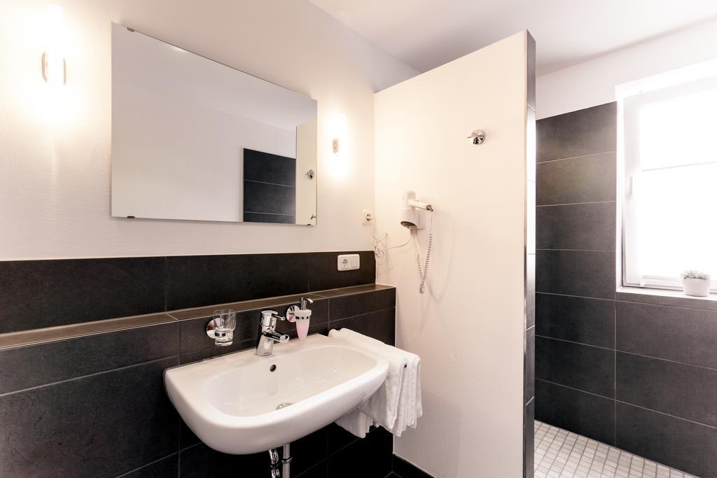Meyers Hotel Isenbuettel Bilik gambar